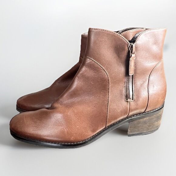 Cole Haan Lyla Brown Leather Waterproof Boot Bootie Women’s 9.5B - Picture 3 of 7
